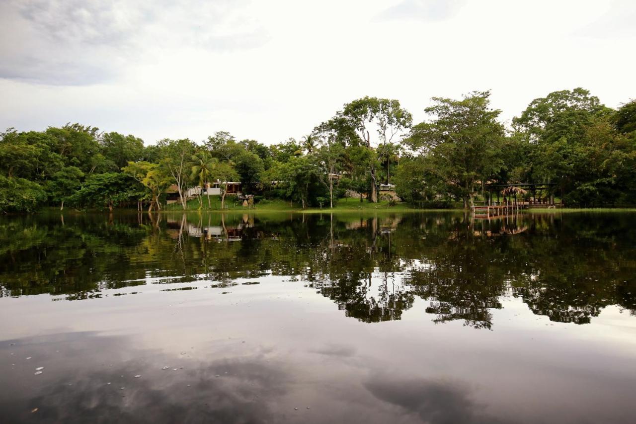 Villa Maya Flores Exteriér fotografie